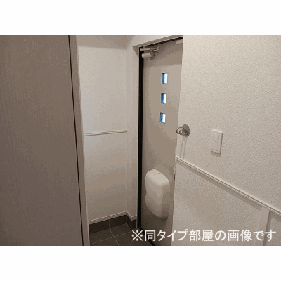 アラモード 103【管理NO：1-028433401-01030】 ★家具家電は申し込み後に搬入します 2026年10月上旬入居可能の物件地図