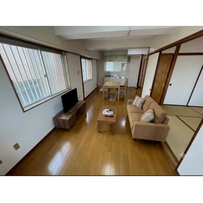 【嘉数マンション１LDK】広々リビング★ベット2台・ダイニングテーブルあり★の物件地図