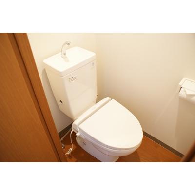 アパートメント四季【4号室】禁煙ルーム♪閑静な住宅街！♪バス・トイレ別♪インターネット無料♪オートロック完備　駐車場付き🚗の物件地図