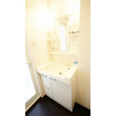 ☆最上階☆エスパシオバーデ【２ＤＫ】最上階　インターネット無料★商店街近く★有料駐車場有の物件地図